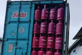 Pertamina menambah 2.455 tabung gas LPG untuk penuhi kebutuhan warga Kupang
