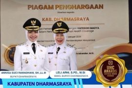 Dharmasraya raih penghargaan UHC Awards