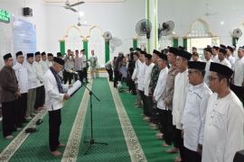 Bupati Kotabaru kukuhkan panitia MTQN ke-56 tingkat Kabupaten