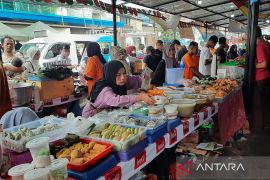 BBPOM DKI lakukan pengawasan takjil di lima wilayah selama Ramadhan