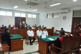 Vonis lebih ringan dari tuntutan jaksa, 3 terdakwa pembacok Jaksa divonis 5,4 dan 3 tahun penjara