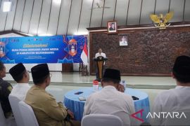 Bupati Bojonegoro ajak media edukasi lewat berita berimbang