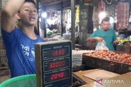 Disdag Bekasi kendalikan pasokan bahan pokok Ramadhan