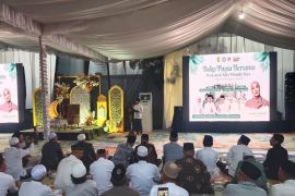 Angelina Sondakh meriahkan buka bersama pemerintah dan warga Palangka Raya