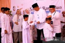 Jamkrindo salurkan bantuan sosial di Gorontalo