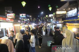 Legislator Kota Tangerang tekankan kebersihan pasar demi kenyamanan takjil