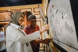 Wawali Surakarta sambangi kediaman maestro wayang beber