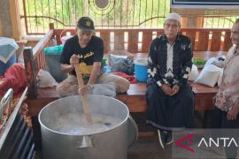 Kanji rumbi masih jadi tradisi saat Ramadhan di Masjid Darussalam Langsa
