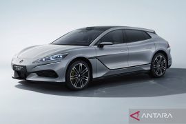 BYD perkenalkan Denza Z9 GT dengan jangkauan listrik terjauh di dunia