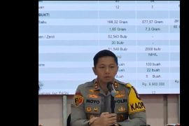 Polhukam kemarin dari rudapaksa hingga Raperda perdagangan