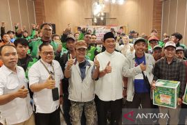 DPR minta Pemkot Surabaya libatkan sopir angkot di Program Wira-Wiri