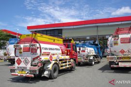 Menteri ESDM Bahlil akan tambah kapasitas stok BBM dari 25 hari jadi 90 hari