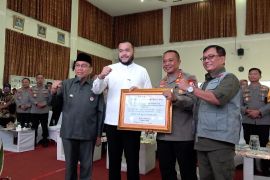 BNPB salurkan dana perbaikan rumah terdampak bencana di Padang Rp4,53M