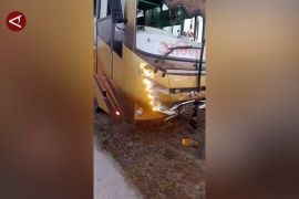 Tabrakan di jalan tol Yamuna India tewaskan enam orang