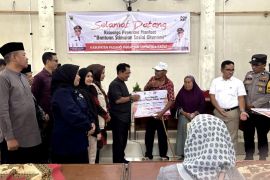 1.173 korban bencana hidrometeorologi di Padang Pariaman terima BSSE dari pemerintah