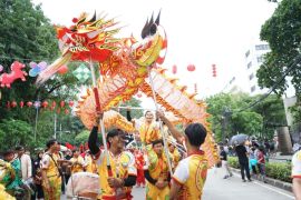 Naga dari Pontianak pukau penonton parade budaya harmoni imlek nusantara