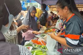 Disperdagin Bandung menggandeng Dekranasda gelar Bazar Ramadhan 1447 H