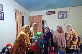 DPD HWK Tabalong berikan santunan anak yatim dan dhuafa