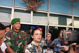 Pemkot Semarang kibarkan bendera setengah tiang tiga hari kenang Try Sutrisno