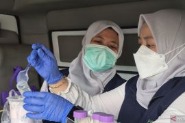 BBPOM Bandung memperkuat pengawasan mutu takjil dalam sidak di Lembang