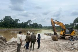 Pemprov Riau segel lokasi tambang galian C ilegal di Kampar