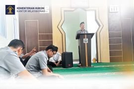 Perkuat Kebersamaan dan Kedisiplinan Melalui Sholat Berjamaah, Menjadi Tema Tausiyah Ramadan Ke-12
