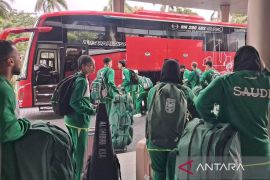 Atlet dan ofisial Timur Tengah tertahan di Indonesia akibat konflik