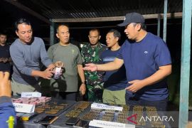 Aparat gabungan TNI-Polri temukan 561 amunisi di kamp KKB Nabire