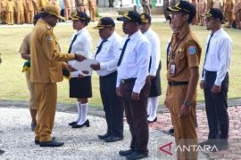 196 calon PPPK Kabupaten Nabire formasi 2024 terima SK pengangkatan