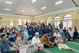 BI NTT menyalurkan 2.300 paket berbuka puasa di Kupang