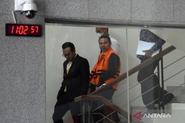 Berkas perkara Gubernur Riau nonaktif Abdul Wahid telah lengkap