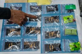 Polisi gagalkan peredaran cartridge narkotika di Jakbar