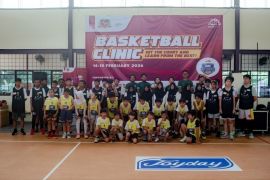 Binus Schoool Semarang gandeng DBL Academy