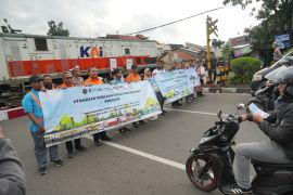 KAI Daop 2 Bandung: Nekat Beraktivitas di Jalur Rel, Penjara 3 Bulan Menanti