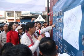 Dua menteri tinjau penataan kawasan kumuh Kalbar di Kubu Raya