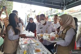 DKI kemarin, jam operasional padel hingga pengawasan takjil