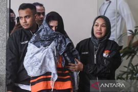 Fadia Arafiq mengaku hanya jalankan fungsi seremonial, KPK singgung teori fiksi hukum