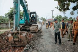Gubernur Lampung minta pelaku usaha untuk patuhi ketentuan tonase kendaraan