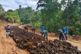 TMMD Kodim 0409/Rejang Lebong tuntaskan pembukaan jalan 4,1 Km