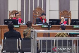 Tiga dosen UGM dihukum dua hingga tiga tahun penjara akibat kasus korupsi