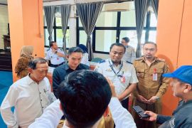 Kotabaru Bahas transportasi udara jelang lebaran