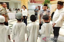 DPRD Maluku santuni puluhan anak yatim piatu Yayasan Nurul Ikhlas