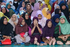 Pembagian zakat mal di Surabaya