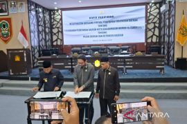 Banjarmasin sahkan Perda pajak daerah dan retribusi daerah