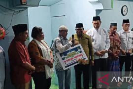 Kota Sorong bantu Rp100 juta untuk rehab Mushola Kompleks Kokoda