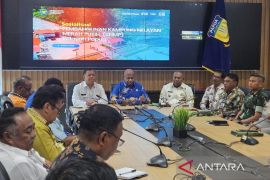 Gubernur Fakhiri targetkan bangun 121 Kampung Nelayan Merah Putih di Papua