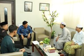 Wabup HSS terima silaturahmi Ikatan Santri HSS Ponpes Dalwa