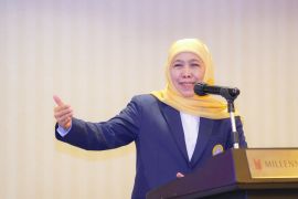 Khofifah perkuat jejaring alumni Unair dan kesalehan sosial