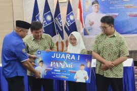 SMA Muhammadiyah 1 Pontianak juarai Cerdas Cermat Islami 2026