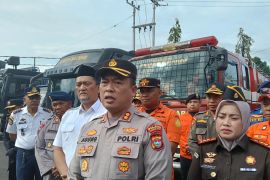 Polres Pasaman Barat dirikan lima pos pengamanan-pelayanan lebaran